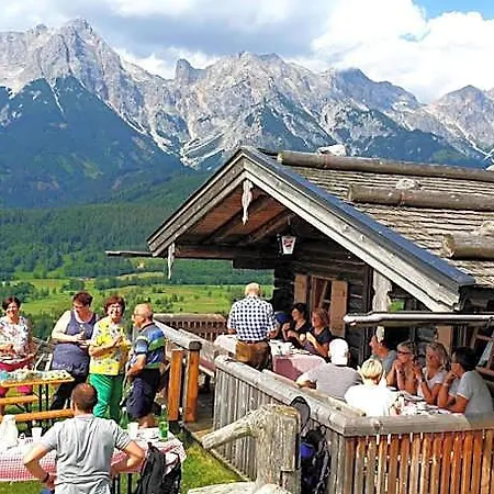 Otel Schoerhof Saalfelden